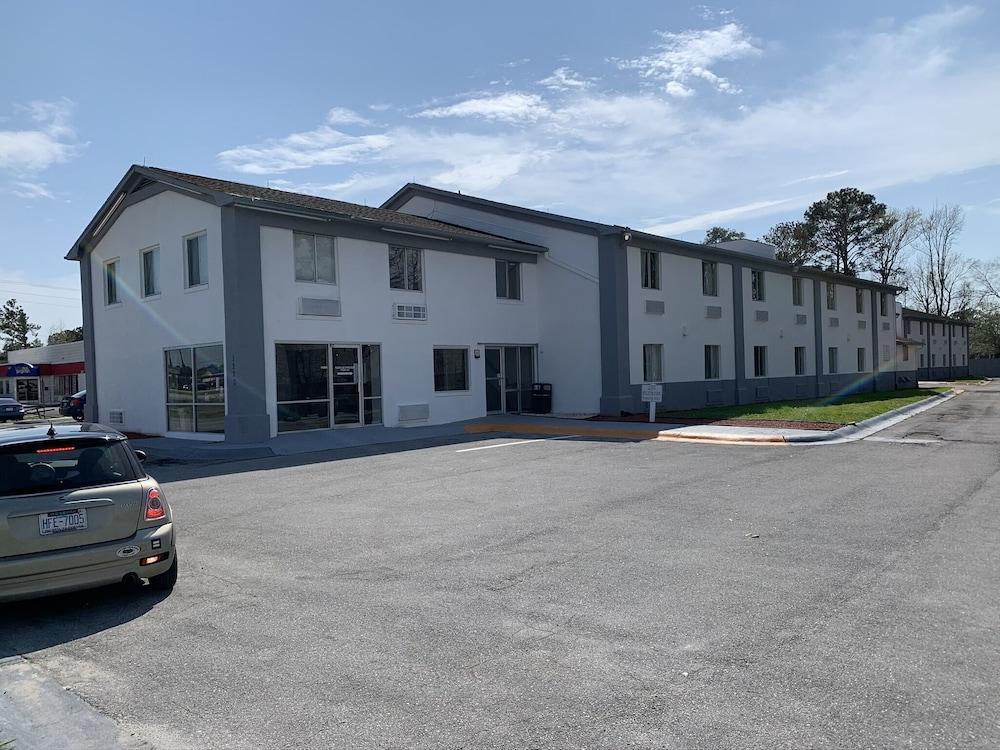 Econo Lodge Cherry Point Havelock Zewnętrze zdjęcie