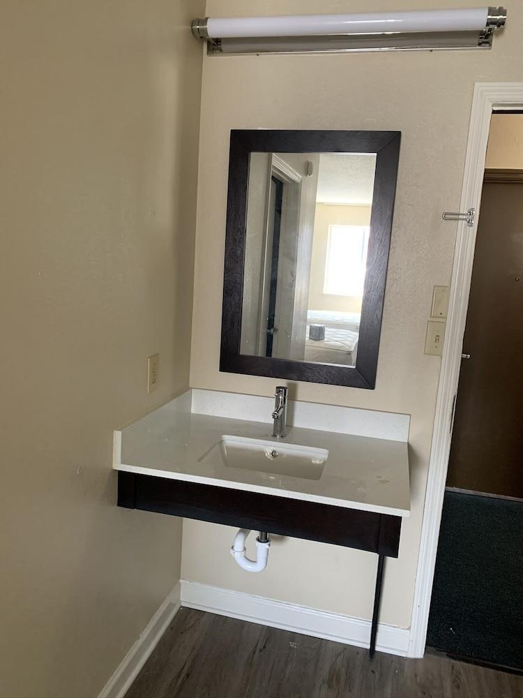 Econo Lodge Cherry Point Havelock Zewnętrze zdjęcie