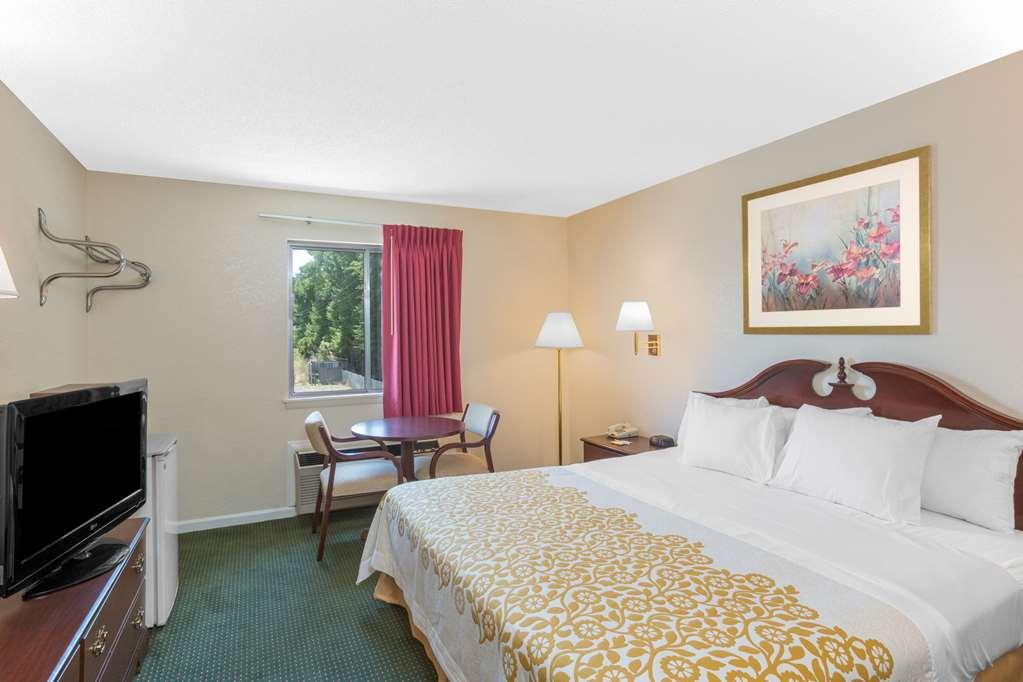 Econo Lodge Cherry Point Havelock Pokój zdjęcie