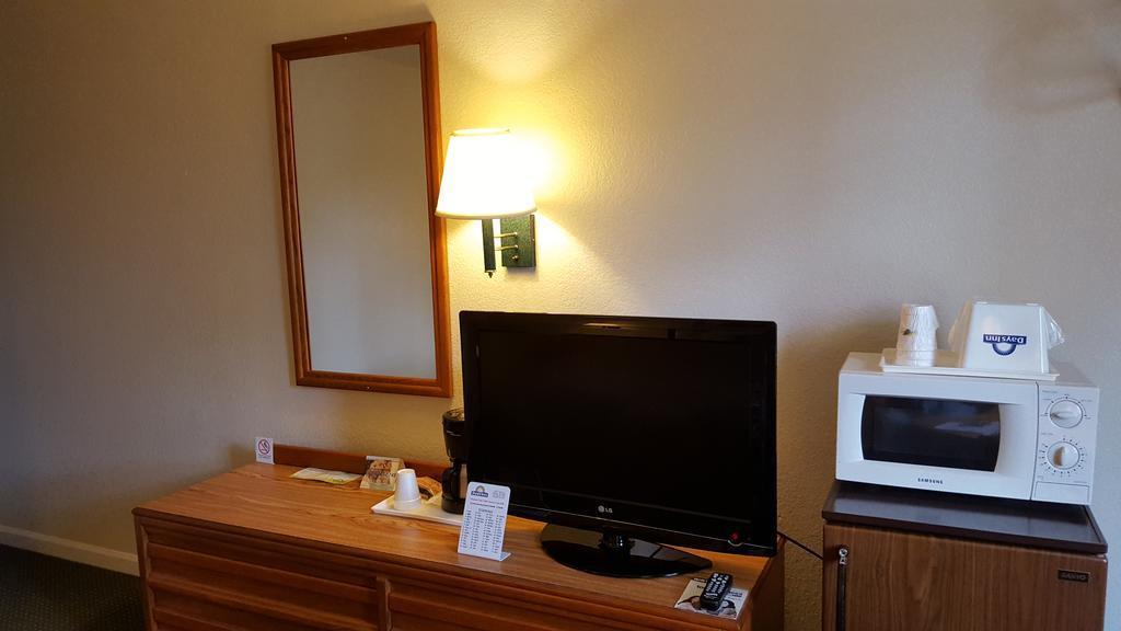 Econo Lodge Cherry Point Havelock Zewnętrze zdjęcie