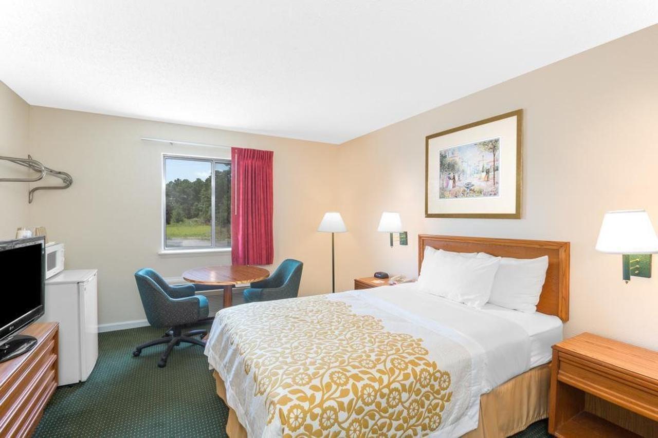 Econo Lodge Cherry Point Havelock Zewnętrze zdjęcie
