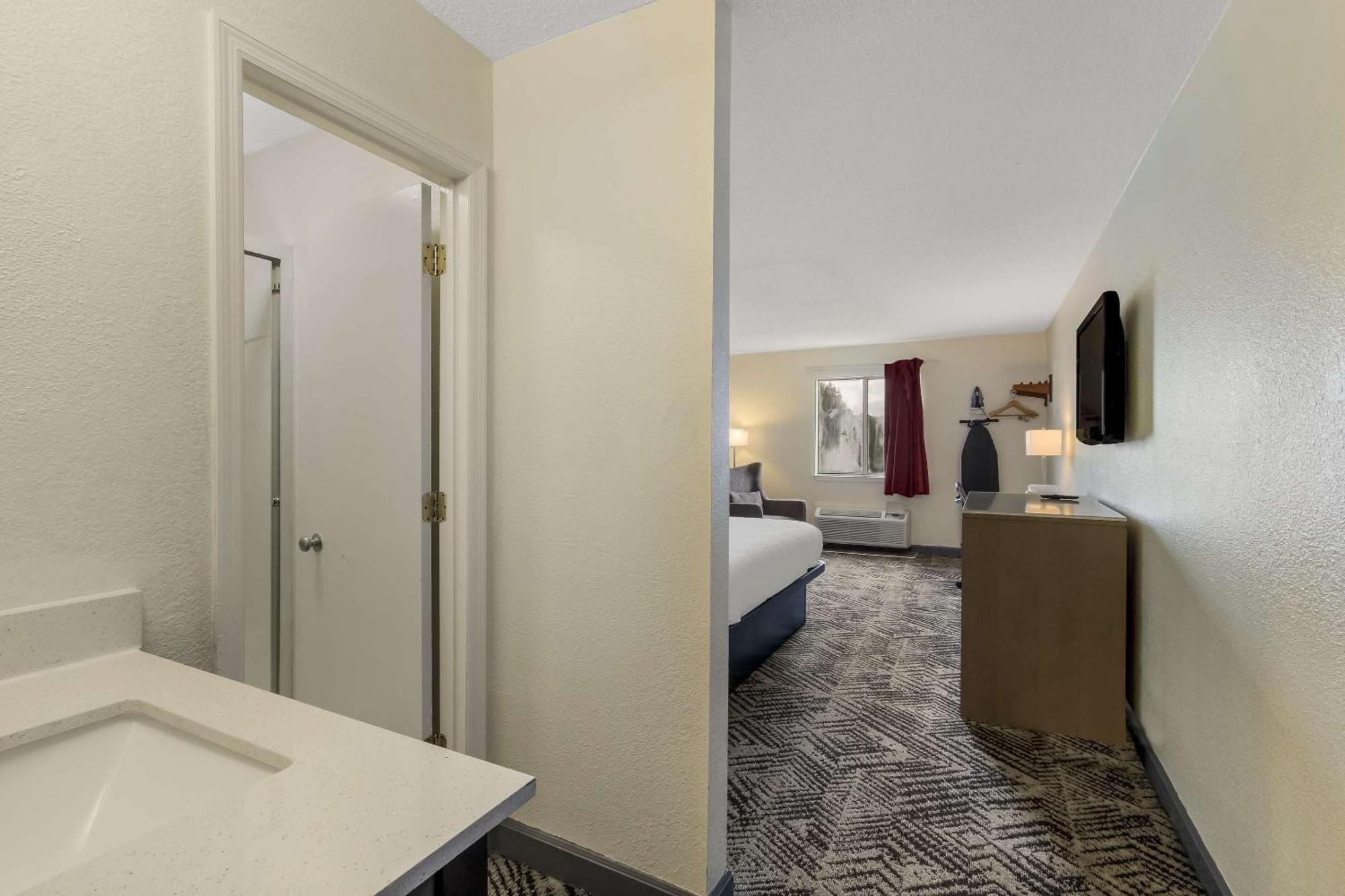 Econo Lodge Cherry Point Havelock Zewnętrze zdjęcie