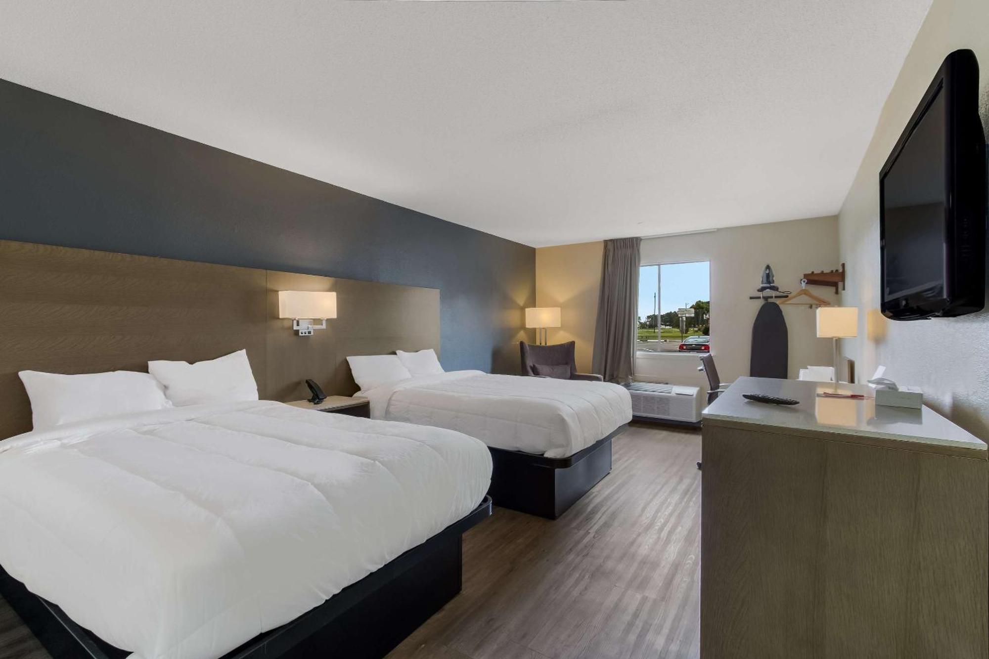 Econo Lodge Cherry Point Havelock Zewnętrze zdjęcie