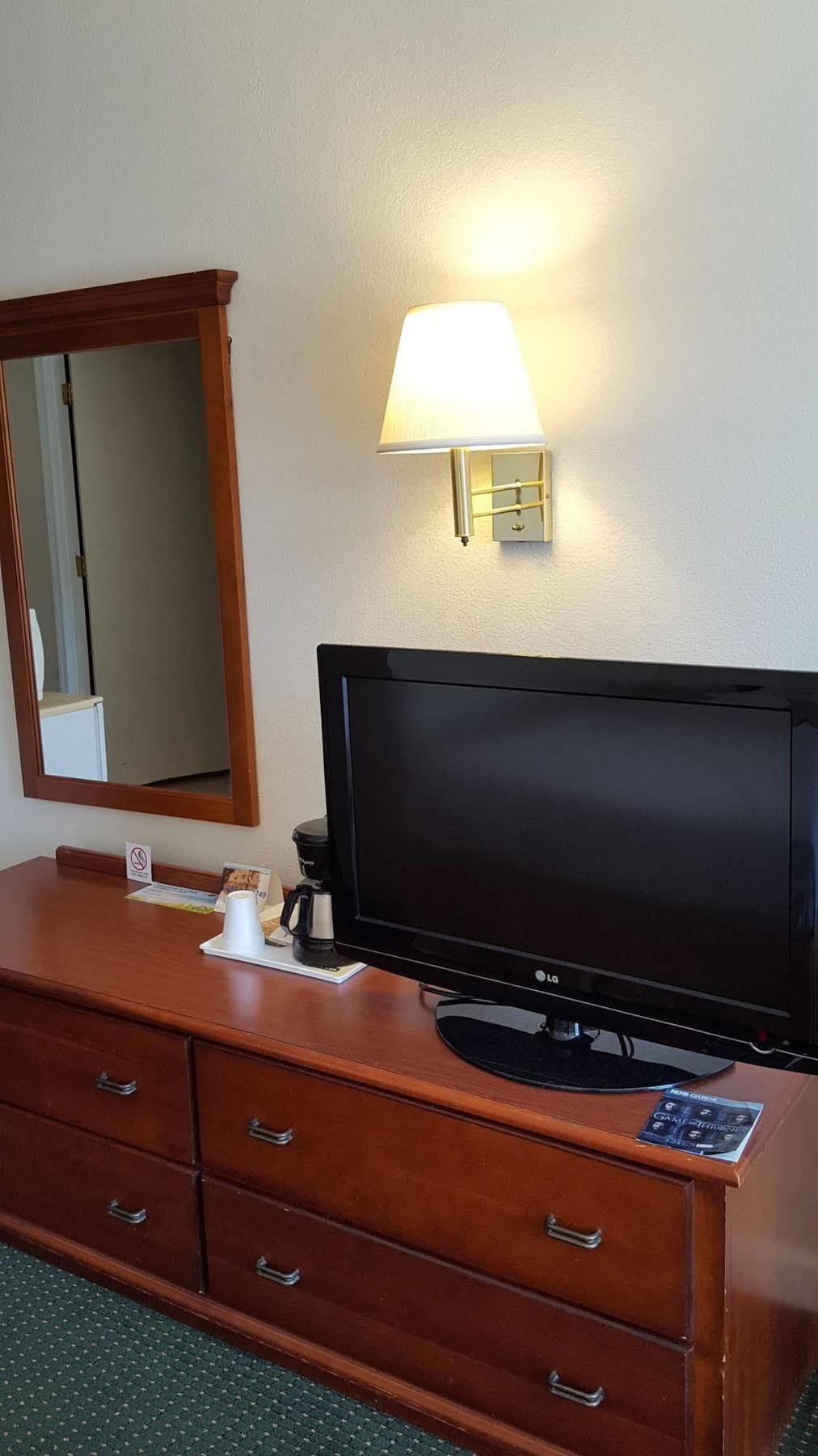 Econo Lodge Cherry Point Havelock Zewnętrze zdjęcie